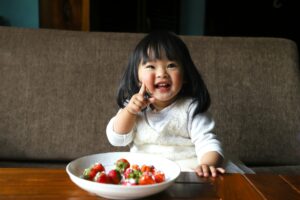 Ficha informativa de ISDI sobre los carbohidratos y azúcares en los alimentos para lactantes y niños de corta edad